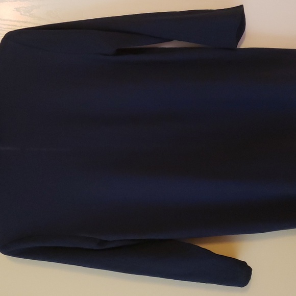 Women's Top - Picture 2 of 3